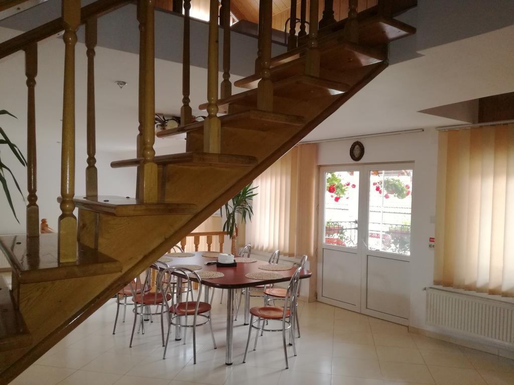 Vila Nely Rîşnov Εξωτερικό φωτογραφία